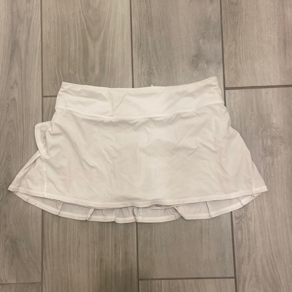 white lululemon skirt